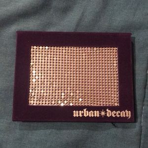 Urban Decay Shadow Palette